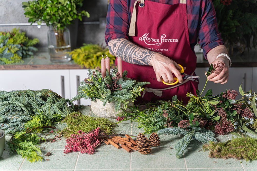 Awesome Christmas Classes: Learn The Art of Christmas Decoration