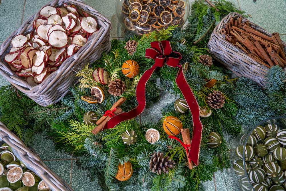 Wreath Making Workshops Kick Off the Season at Moyses Stevens Flower School