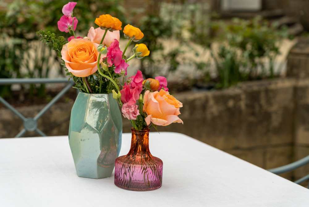 Flowers we love: sweetpeas and cornflowers
